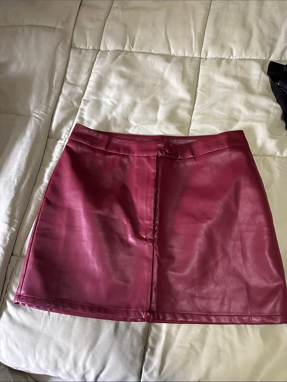 Women's Faux Leather Mini Skirt in Wine